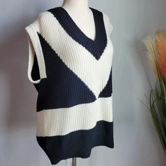 Victor Glemaud x Target, New Colorblock Sweater Wool Vest Black/White Size XL - Picture 5 of 12